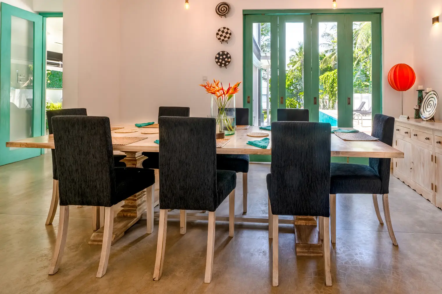 Dining2